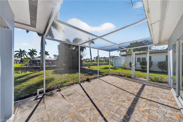 5617 Coronado CT, Cape Coral, FL 33904