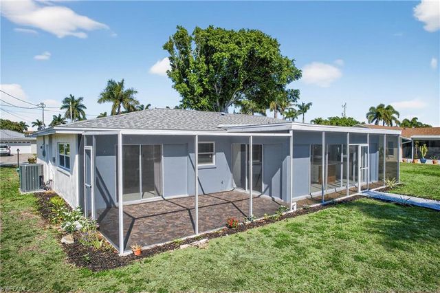 5617 Coronado CT, Cape Coral, FL 33904