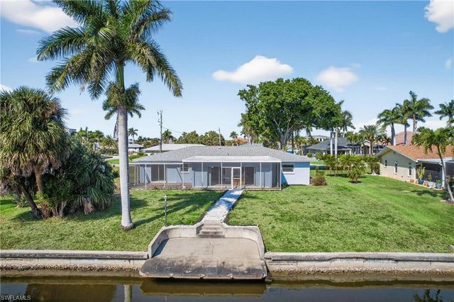 5617 Coronado CT, Cape Coral, FL 33904