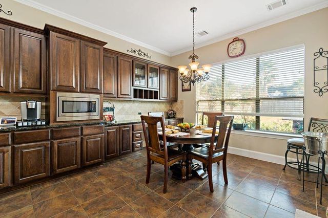 22 Waters Lake Boulevard, Missouri City, TX 77459
