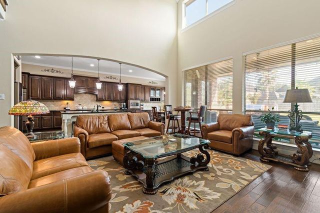 22 Waters Lake Boulevard, Missouri City, TX 77459