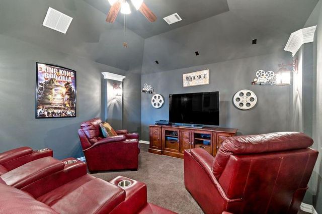 22 Waters Lake Boulevard, Missouri City, TX 77459