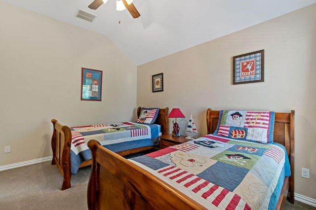 22 Waters Lake Boulevard, Missouri City, TX 77459