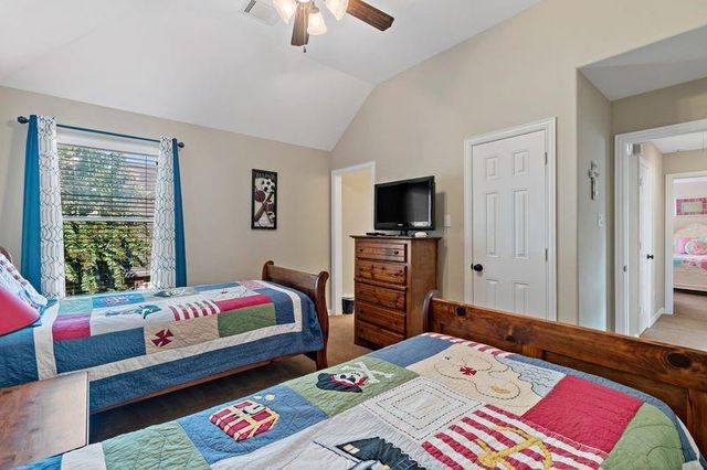 22 Waters Lake Boulevard, Missouri City, TX 77459