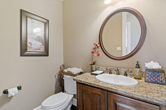 22 Waters Lake Boulevard, Missouri City, TX 77459