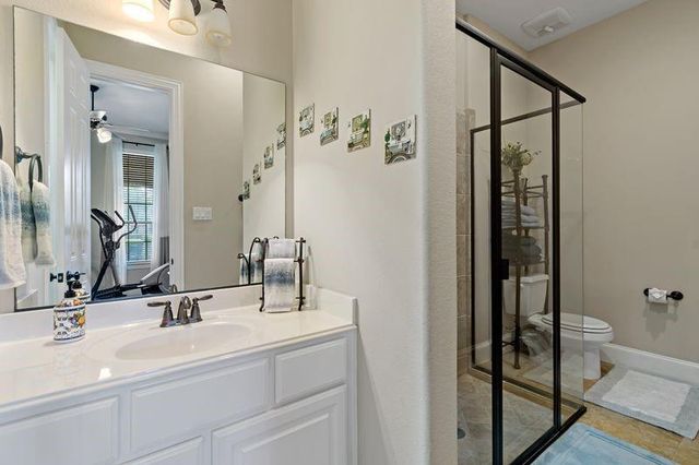 22 Waters Lake Boulevard, Missouri City, TX 77459