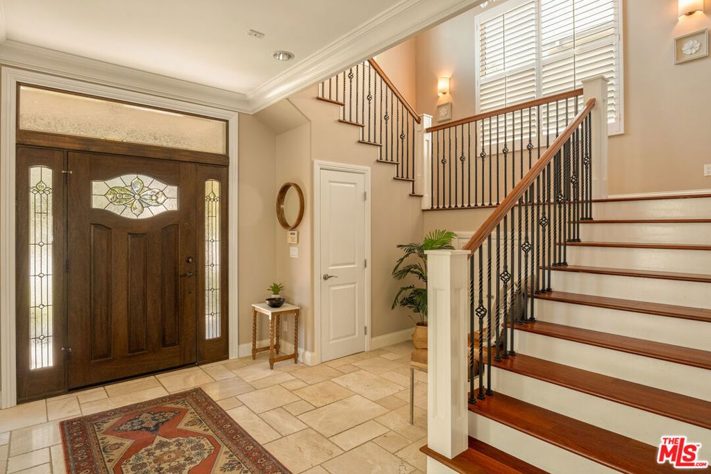 854 S Rimpau Boulevard, Los Angeles, CA 90005 — photo 3