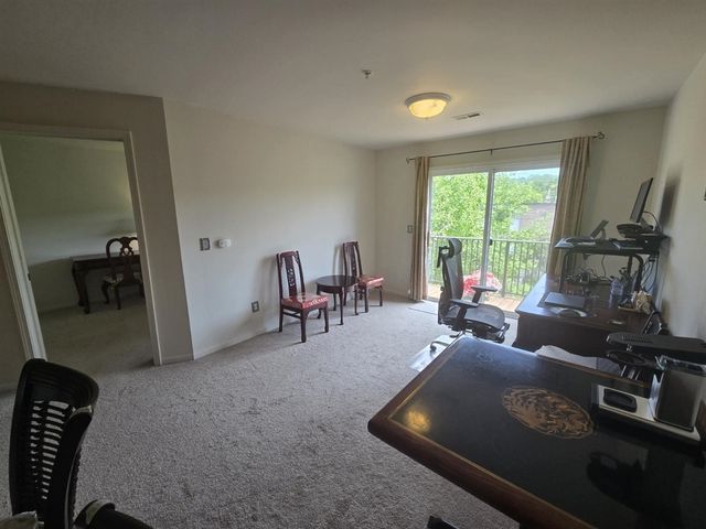 1141 Freesia Court, Ann Arbor, MI 48105