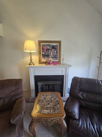 1141 Freesia Court, Ann Arbor, MI 48105