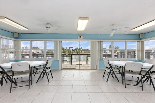 3127 S Ocean Dr 219, Hallandale Beach, FL 33009