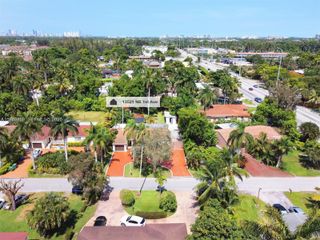 13521 NE 1st Ave, Miami, FL 33161