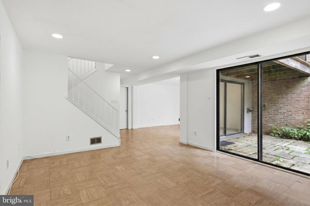 19603 SPARR SPRING RD, Montgomery Village, MD 20886