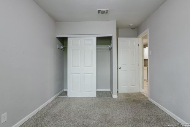 4342 LEHMAN DR, Kirby, TX 78219