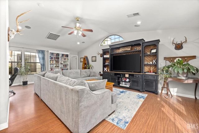 501 Reed Street, Bakersfield, CA 93314