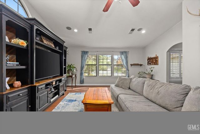 501 Reed Street, Bakersfield, CA 93314