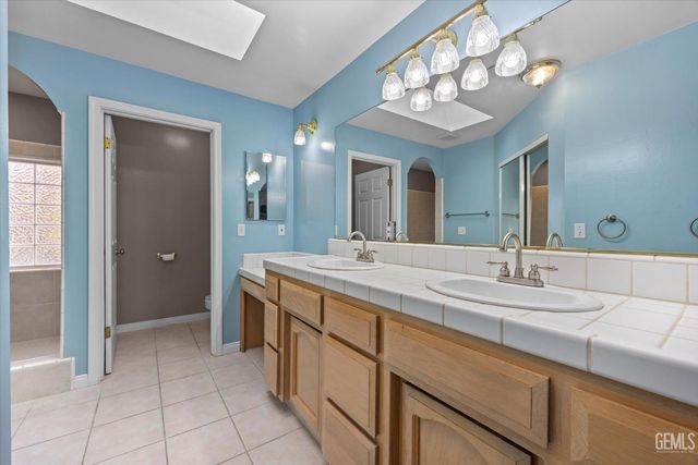 501 Reed Street, Bakersfield, CA 93314