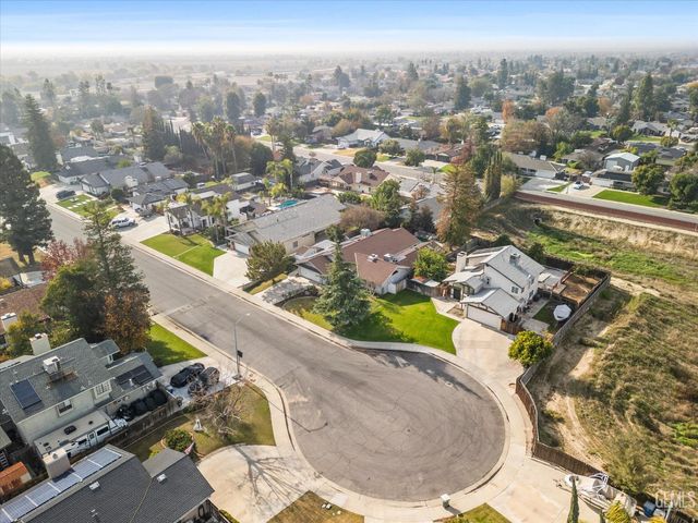 501 Reed Street, Bakersfield, CA 93314