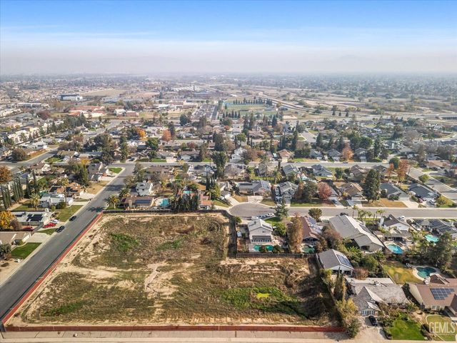 501 Reed Street, Bakersfield, CA 93314