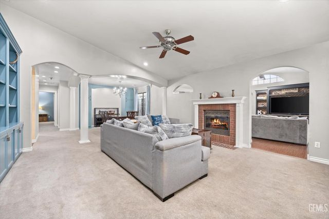 501 Reed Street, Bakersfield, CA 93314