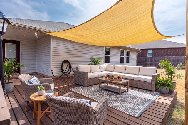 10017 Wessex Drive, Yukon, OK 73099