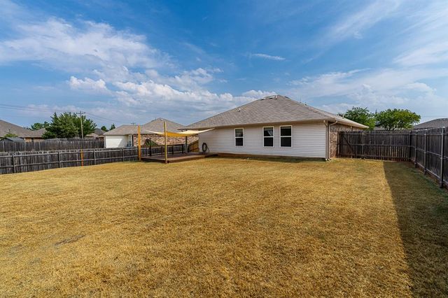 10017 Wessex Drive, Yukon, OK 73099