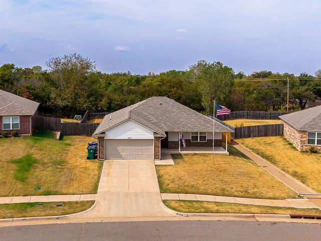 10017 Wessex Drive, Yukon, OK 73099