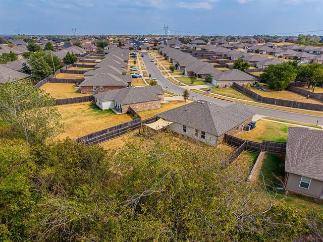 10017 Wessex Drive, Yukon, OK 73099
