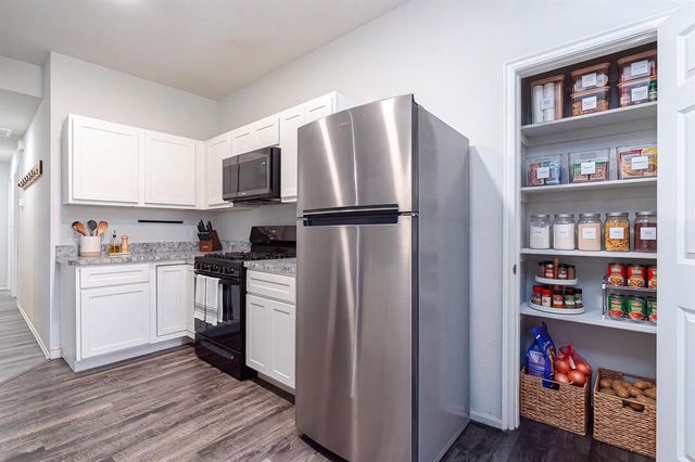 10017 Wessex Drive, Yukon, OK 73099