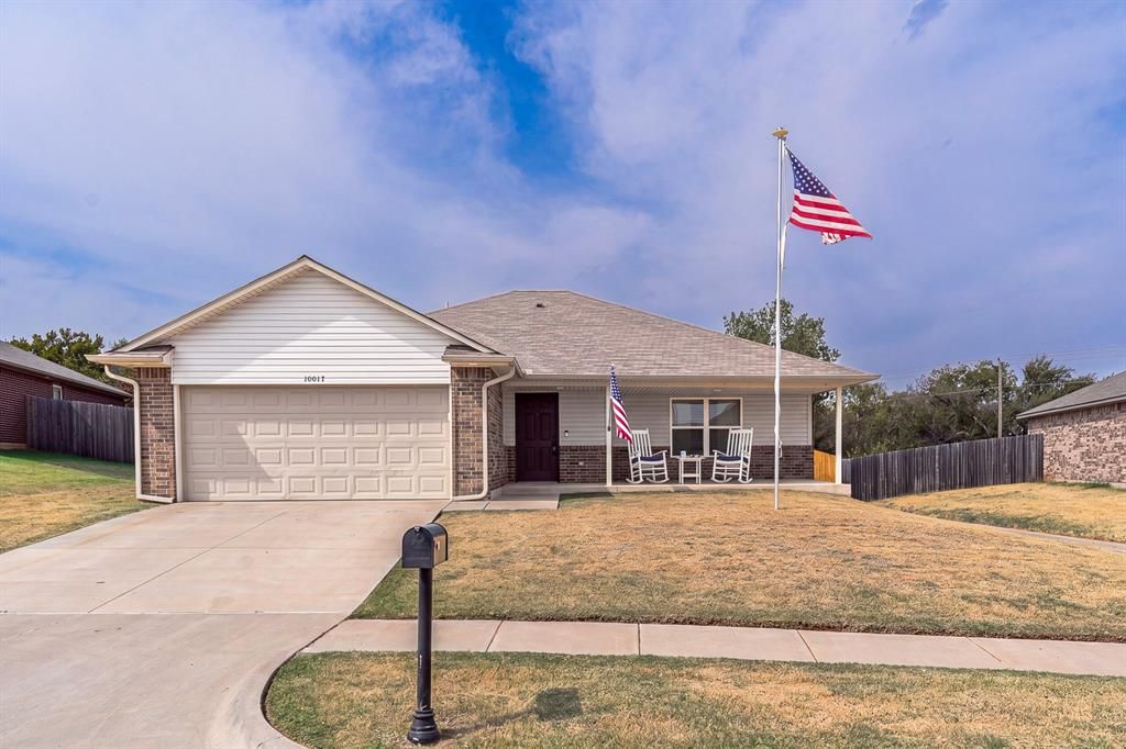 10017 Wessex Drive, Yukon, OK 73099