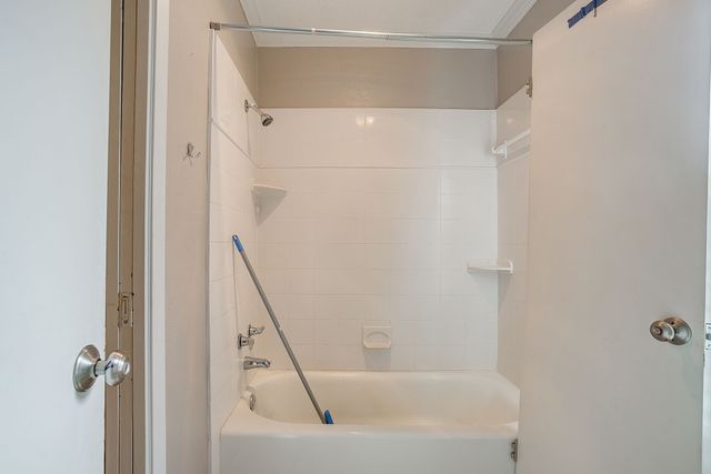 612 Melbourne Court, Hurst, TX 76053