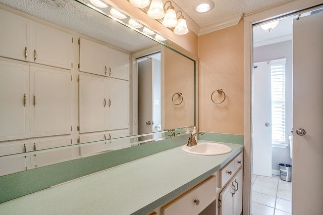 612 Melbourne Court, Hurst, TX 76053