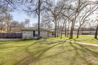 612 Melbourne Court, Hurst, TX 76053