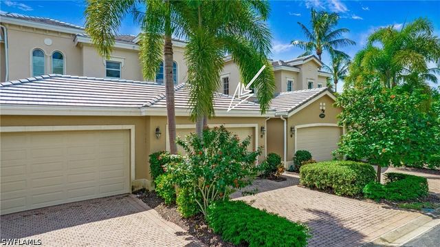 3093 Aviamar CIR 7-203, Naples, FL 34114