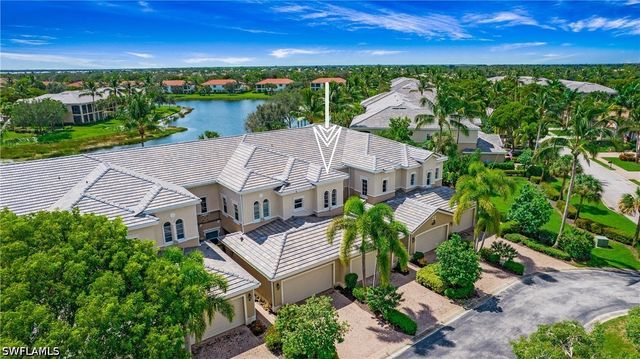 3093 Aviamar CIR 7-203, Naples, FL 34114