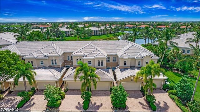 3093 Aviamar CIR 7-203, Naples, FL 34114