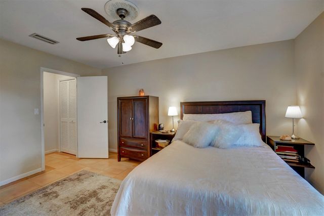627 Hollows Circle, Deerfield Beach, FL 33442