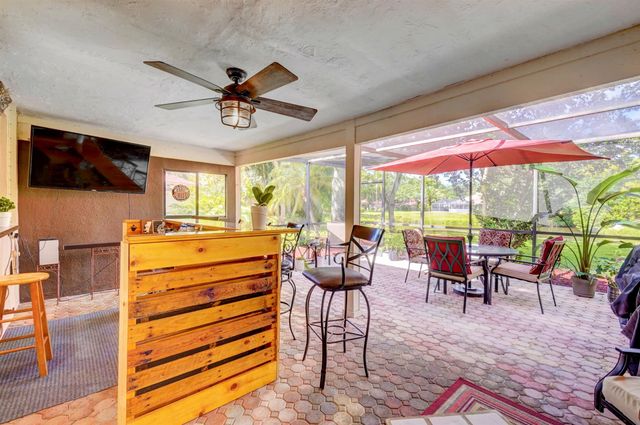 627 Hollows Circle, Deerfield Beach, FL 33442