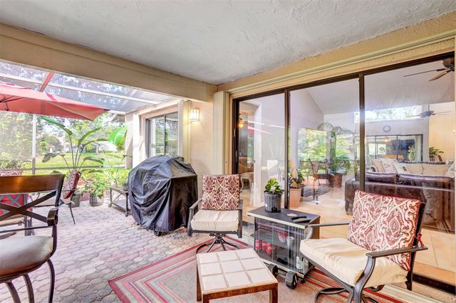 627 Hollows Circle, Deerfield Beach, FL 33442