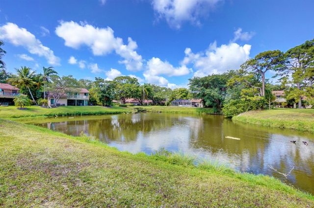 627 Hollows Circle, Deerfield Beach, FL 33442
