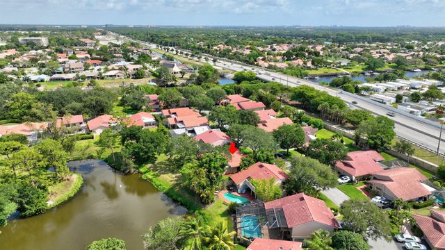 627 Hollows Circle, Deerfield Beach, FL 33442