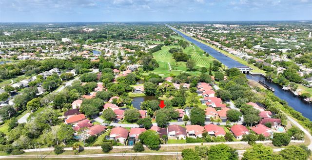 627 Hollows Circle, Deerfield Beach, FL 33442