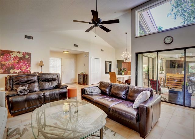 627 Hollows Circle, Deerfield Beach, FL 33442