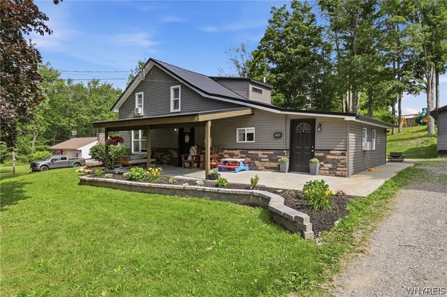11734 North Canada Street, Holland, NY 14080