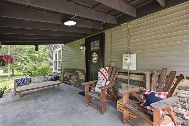 11734 North Canada Street, Holland, NY 14080