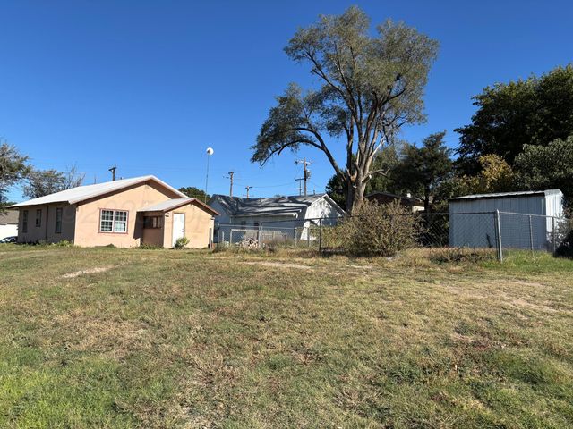 320 Summit, Miami, TX 79059