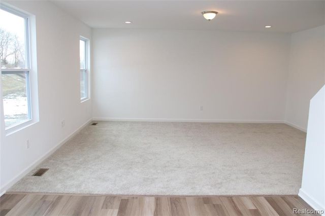 6007 Huron River Lane, Ypsilanti, MI 48197