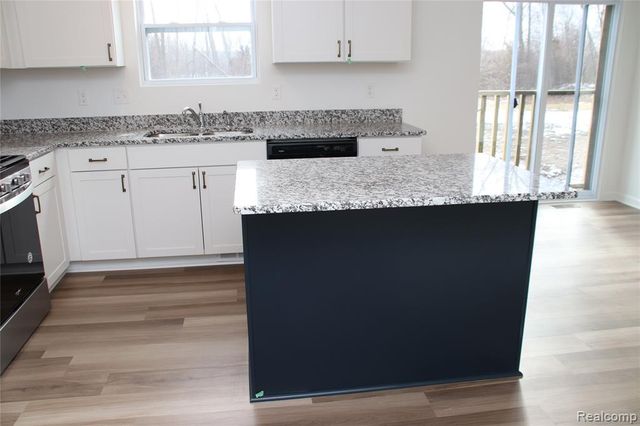 6007 Huron River Lane, Ypsilanti, MI 48197