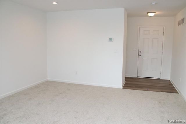 6007 Huron River Lane, Ypsilanti, MI 48197