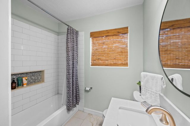 5519 Hillman Street, Houston, TX 77023