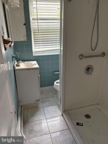 27 CHATHAM AVE, Pleasantville, NJ 08232